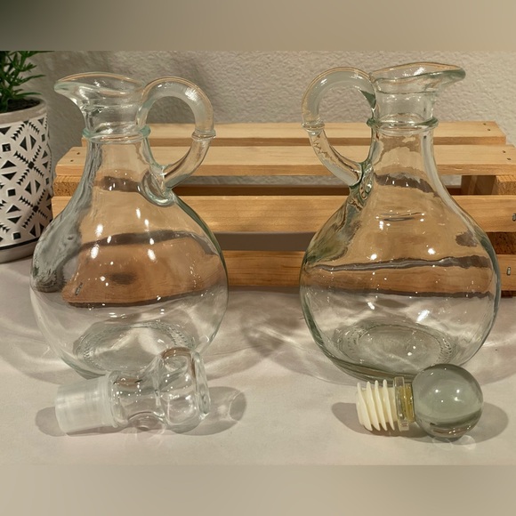 🥳BOGO! Pair (2) VTG Anchor Hocking Clear Glass Decanters w Stoppers. - Picture 3 of 13